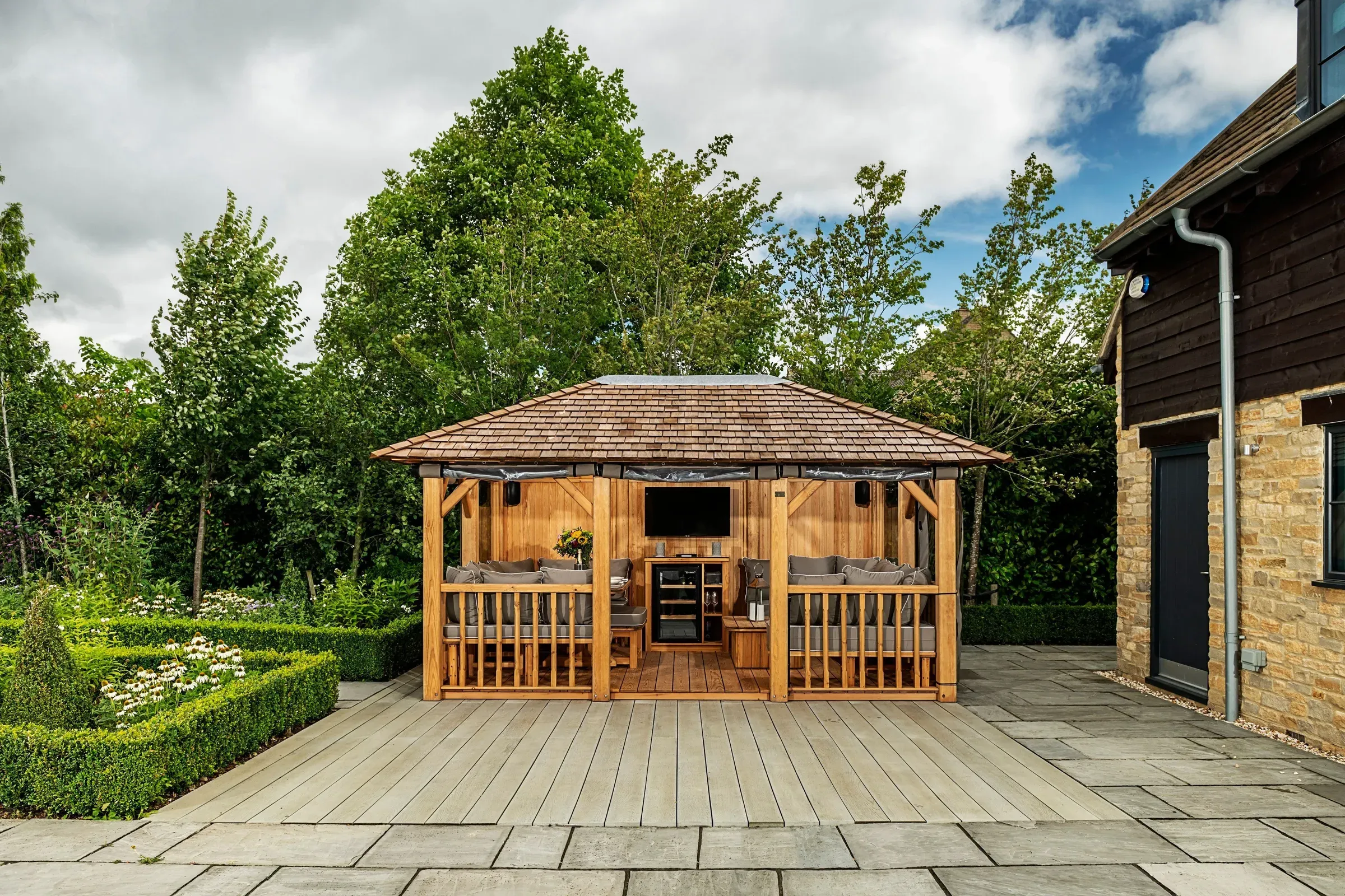 Crown Eden dans un jardin