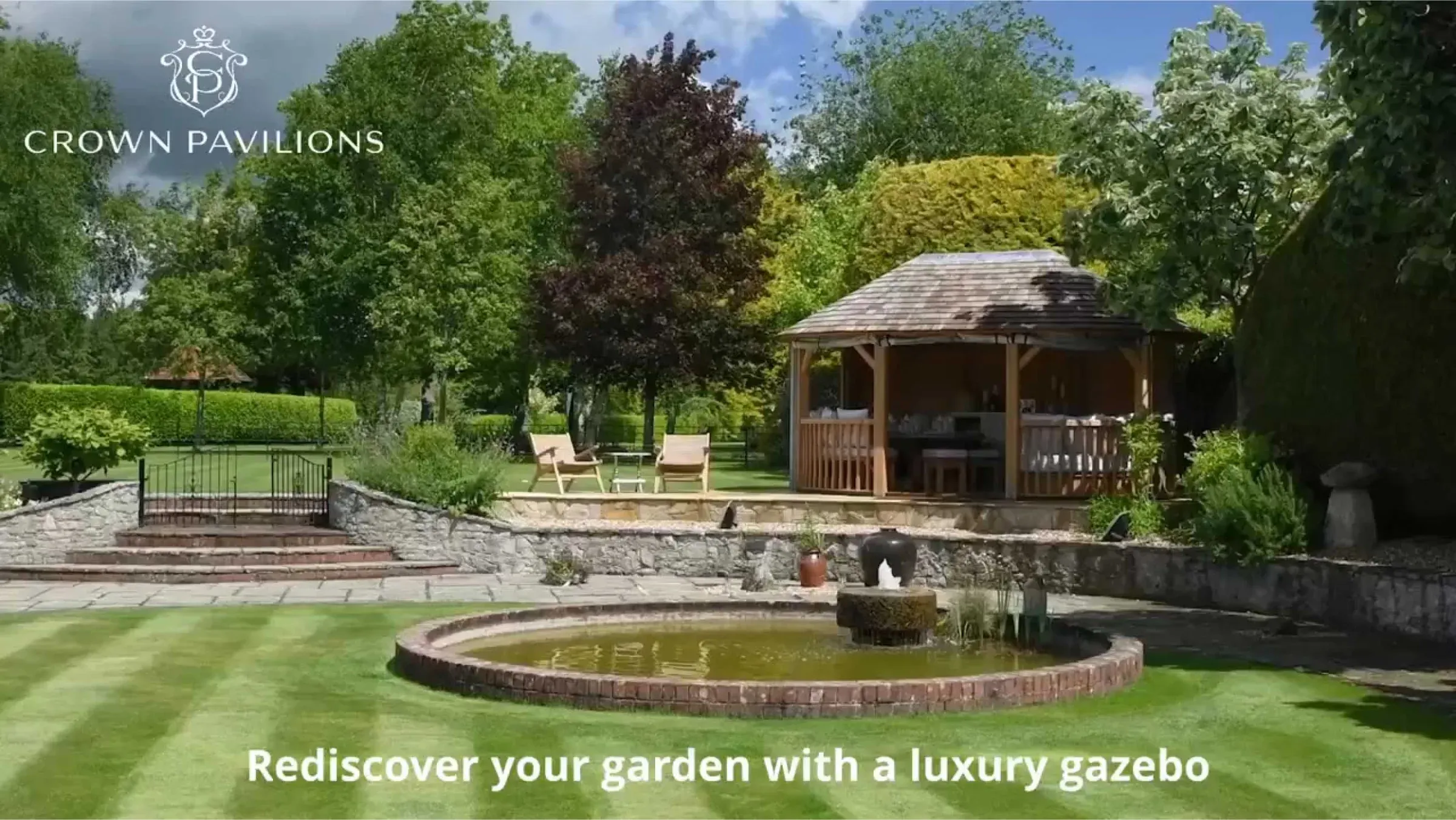 Regardez notre vidéo de gazebos en bois
